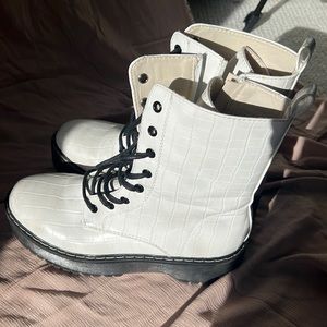 Union baby combat boots